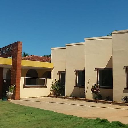 Canoas Hotel Poconé Zewnętrze zdjęcie