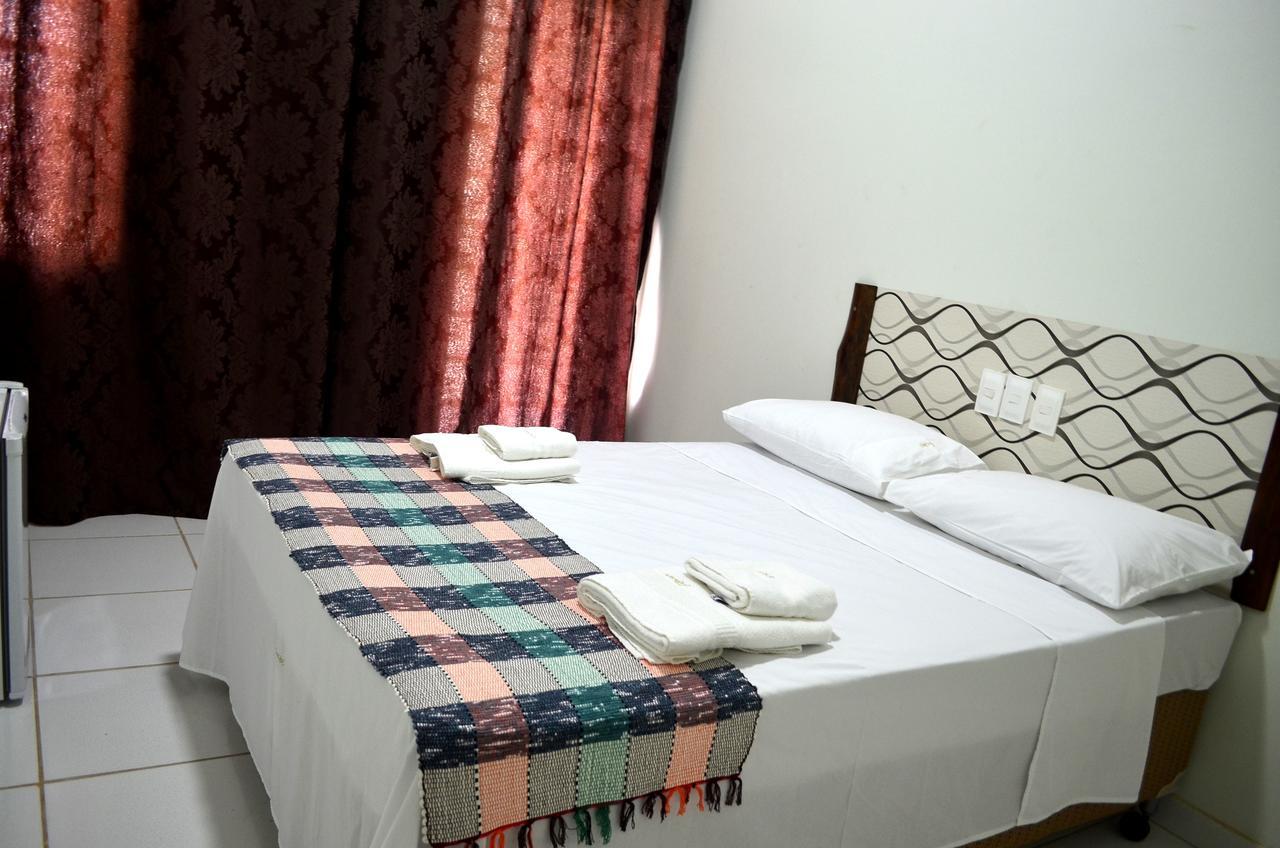 Canoas Hotel Poconé Zewnętrze zdjęcie